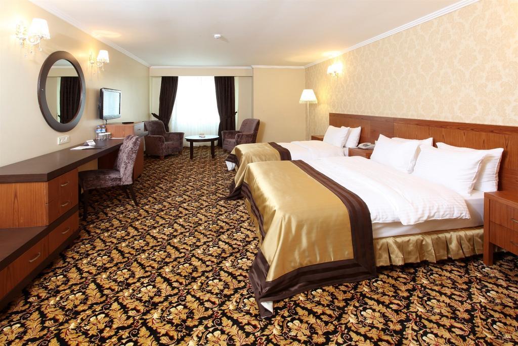 อารยา โอเต็ล Hotel ซาคาร์ยา ภายนอก รูปภาพ